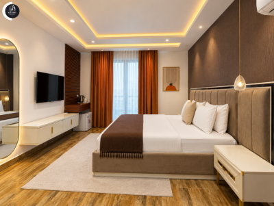 Deluxe king room